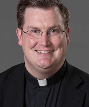 Charles Fox es profesor de Teología y director de Liturgia en el seminario de Detroit (Michigan, Estados Unidos).
