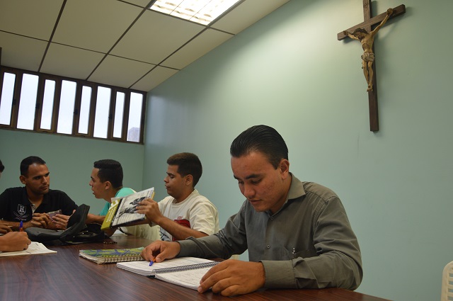 seminarista-venezuela2