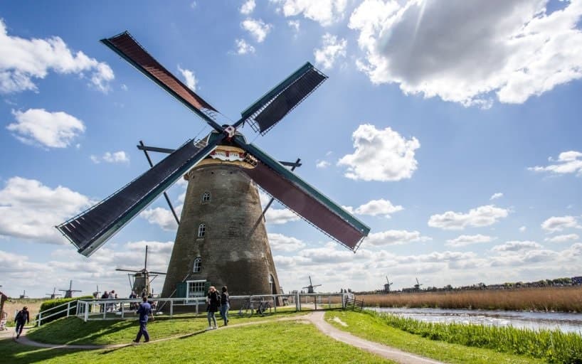 Molino de viento holandés