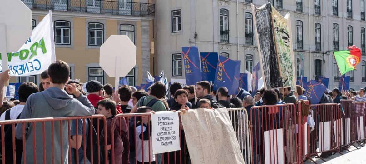 Manifestación provida contra la eutanasia en Lisboa en febrero de 2020