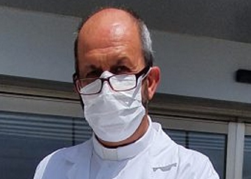 Antonio Luis Nicolás es el capellán del Hospital de Ávila