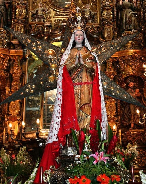 Imagen de Nuestra Señora de Ocotlán.