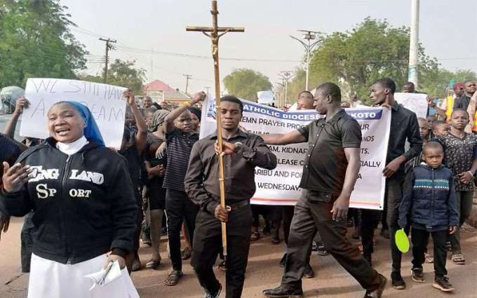Manifestación de católicos en Nigeria convocando a oración contra la violencia y los secuestros