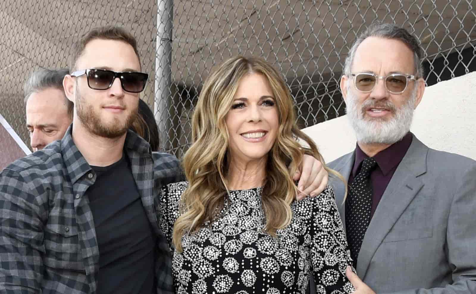 Tom Hanks, su esposa y su hijo Chet