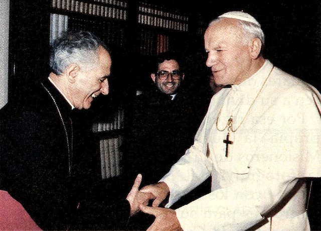 Juan Pablo II y Guerra Campos.