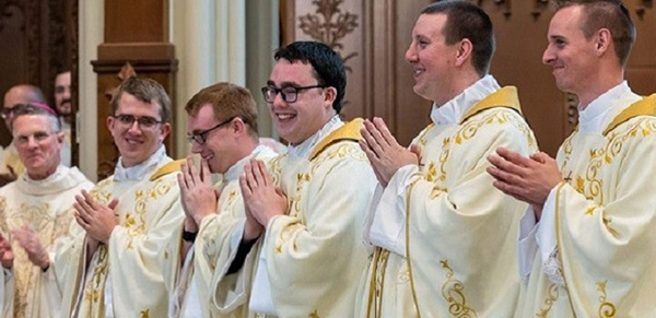 Ordenaciones sacerdotales en la diócesis nortemericana de Fort Wayne