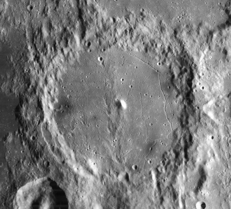 Cráter Alphonsus.