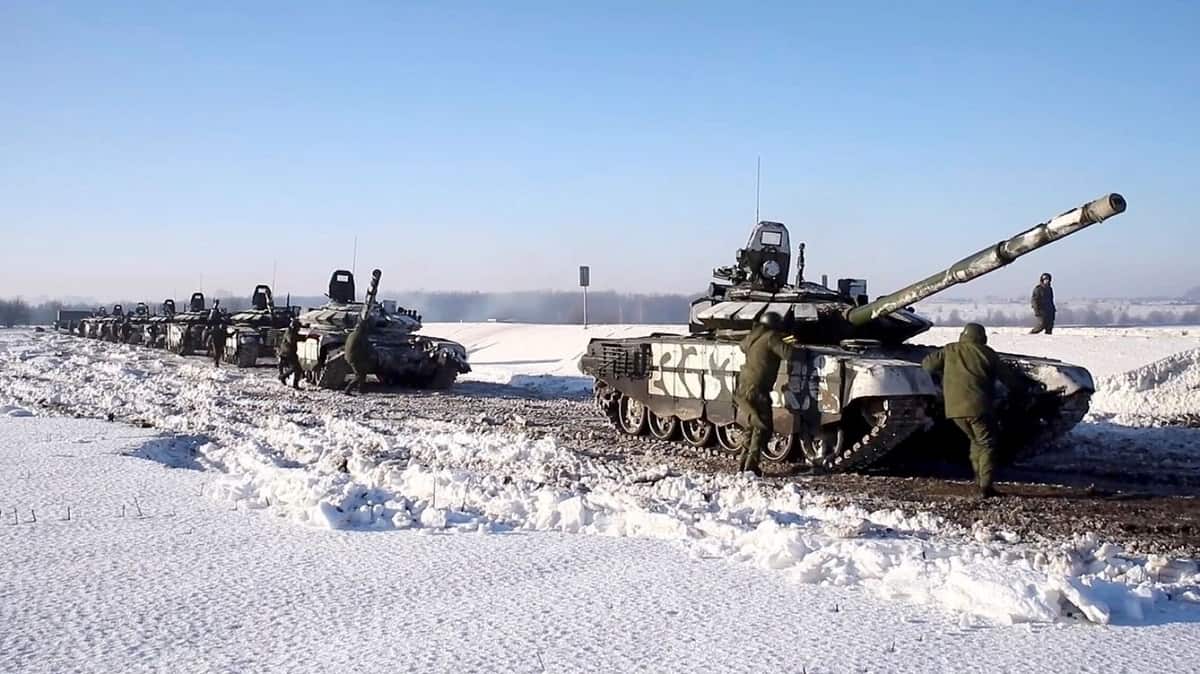 Tanques en la frontera entre Rusia y Ucrania