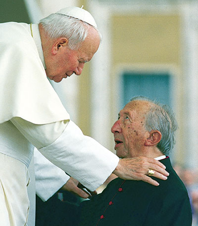 Don Luigi Giussani, junto a Juan Pablo II.