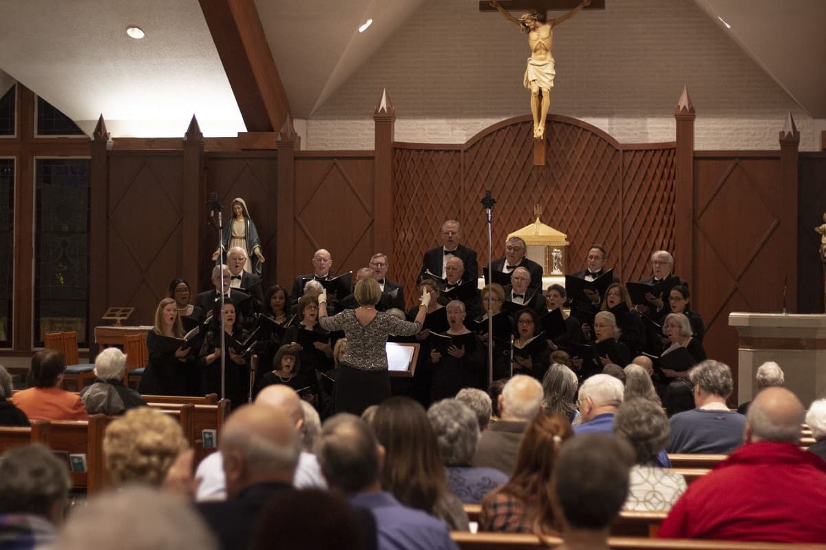 Concierto de la coral parroquial en St Elizabeth Seton en 2019