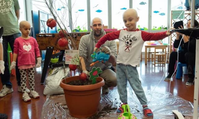 Niños con cáncer en el hospital

