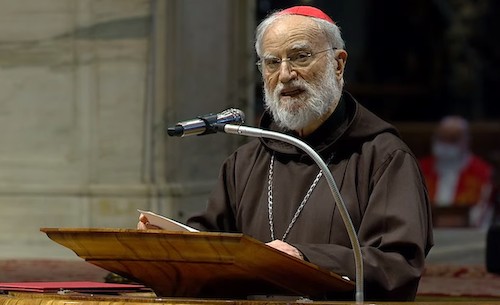 Cardenal Raniero Cantalamessa.