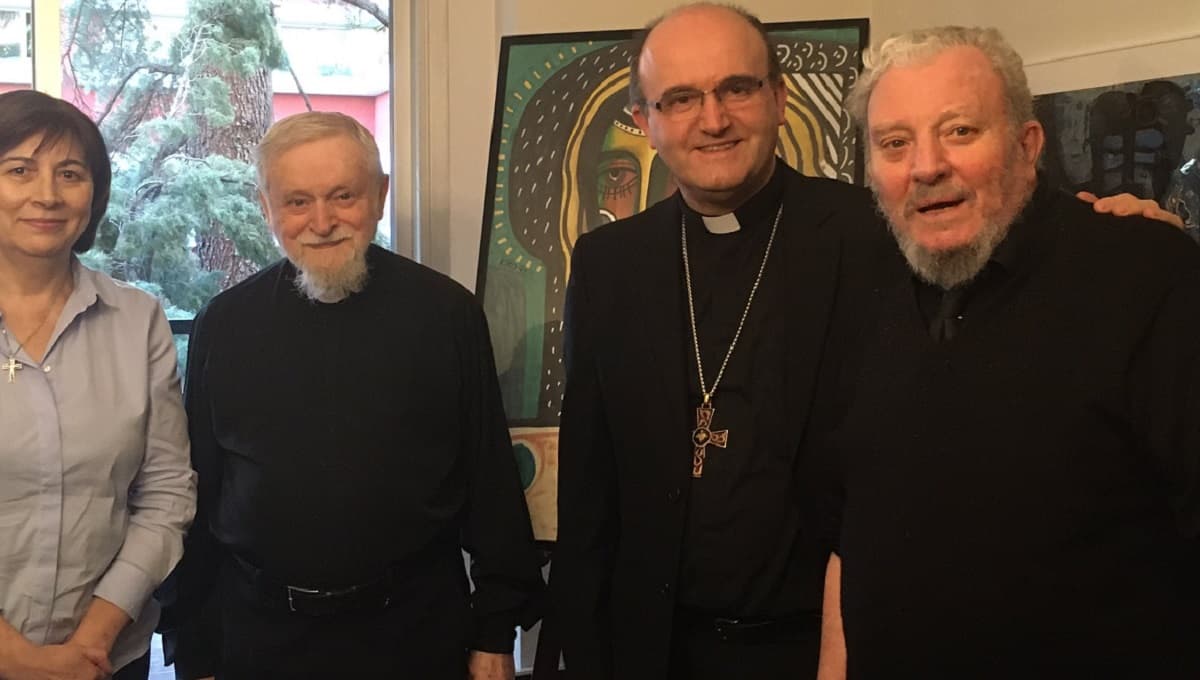 Monseñor Munilla, con Kiko Argüello, el padre Mario Pezzi y Ascensión Romero