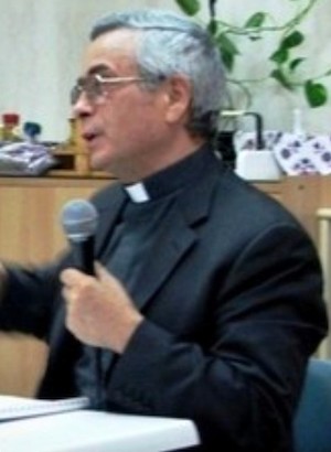 Padre Sergio Gaspari.