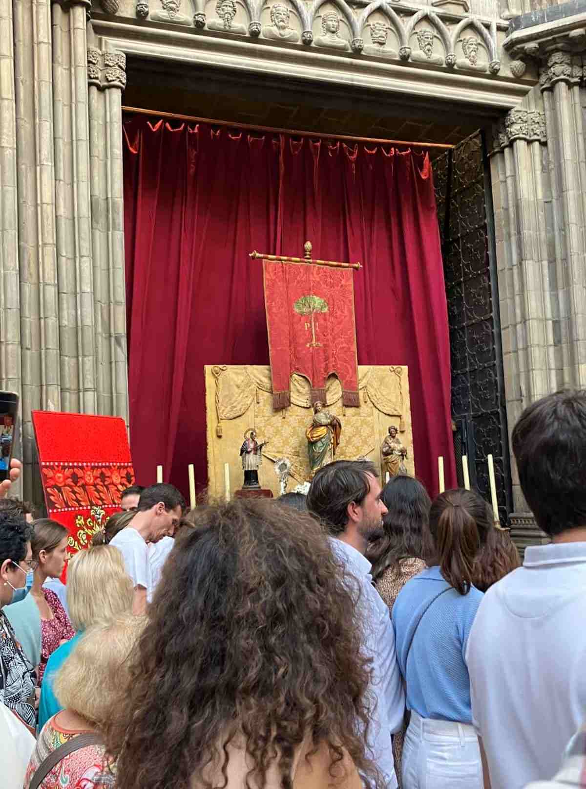 Asistentes a la procesión del Corpus de Barcelona. 