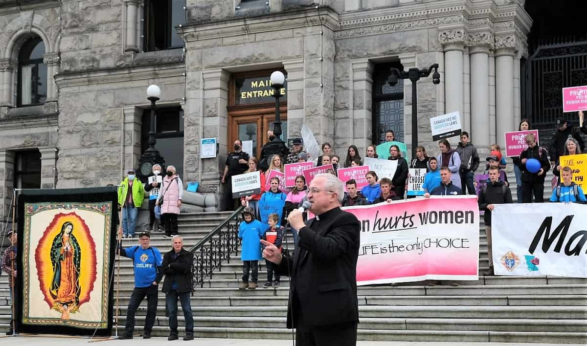 Católicos provida de manifestación en Victoria, Canadá