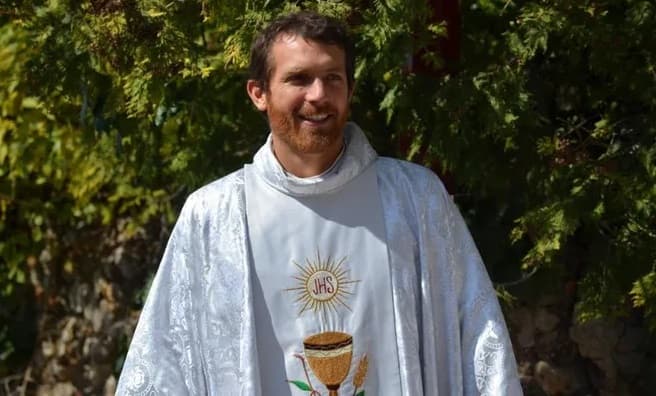 Paul Bénézit, sacerdote y ciclista de 37 años