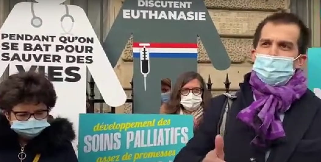 Vanbellingen en un acto reclamando mejores cuidados paliativos en Bélgica