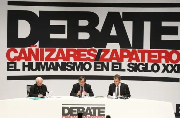 Cañizares, siendo Prefecto del Culto, con Zapatero en 2012, ya ex-presidente del Gobierno español