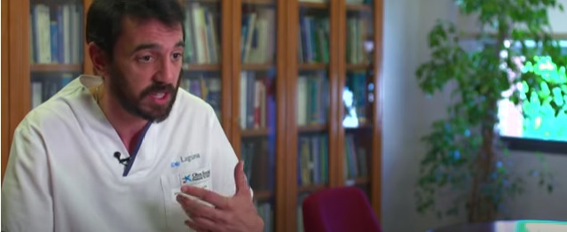 Alonso García de la Puente es un médico experto en cuidados paliativos