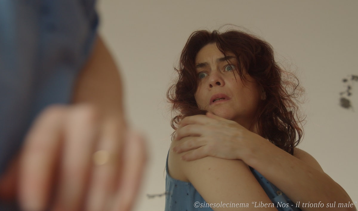 Libera Nos es un documental sobre exorcismos pero con dramatizaciones con actores