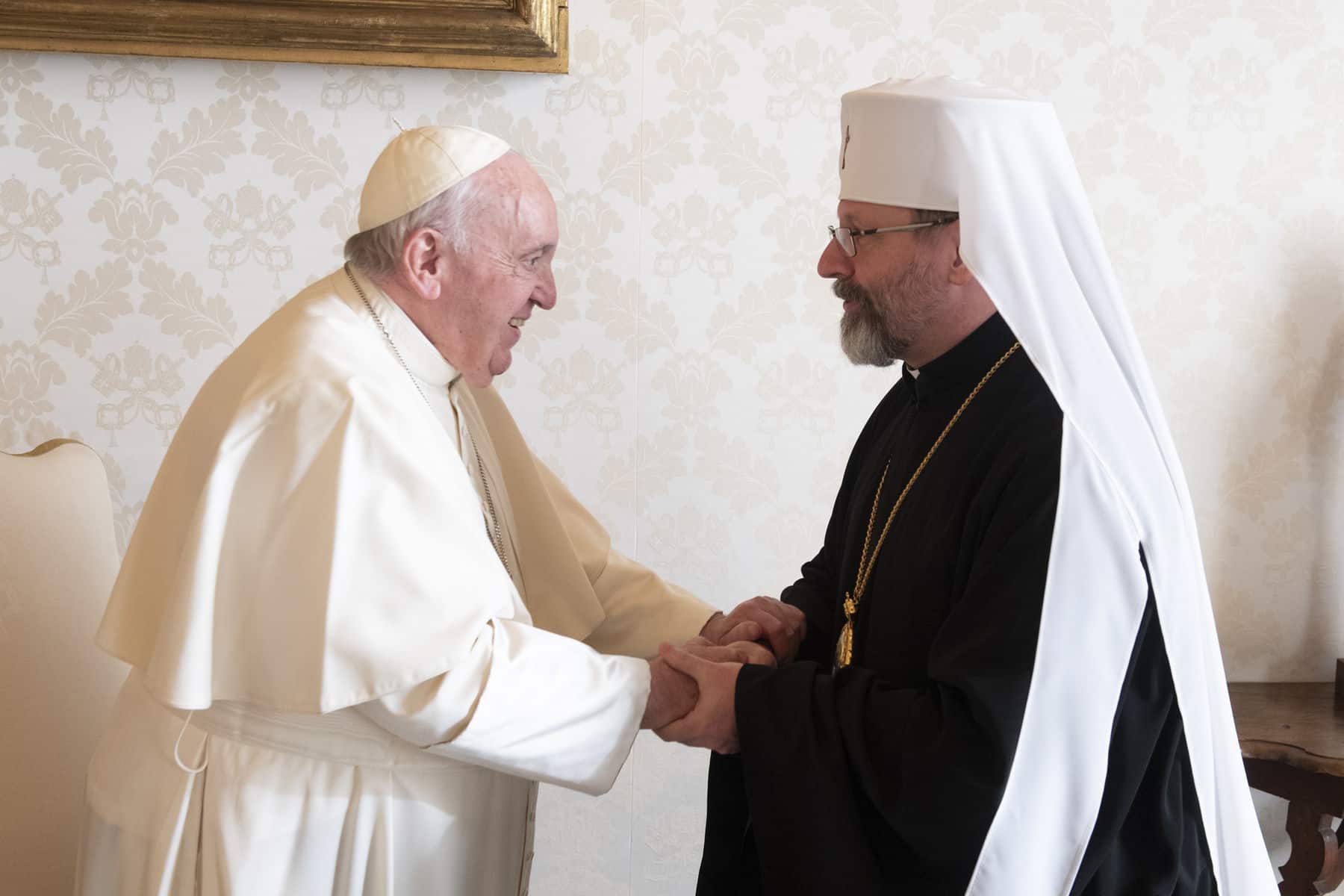 El Papa y el arzobispo mayor Shevchuk, de los católicos de rito bizantino, el 7de noviembre en el Vaticano