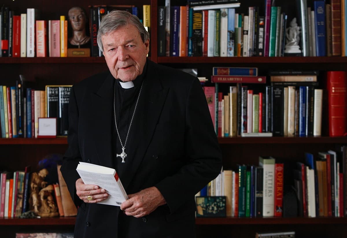 El cardenal australiano George Pell no sólo tenía libros, sino argumentos y valentía para exponerlos