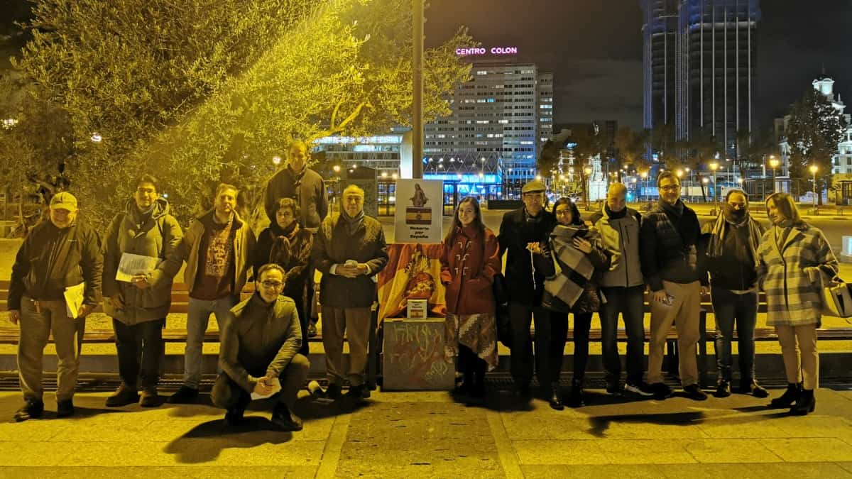 Voluntarios de Rosario por España en Madrid. 