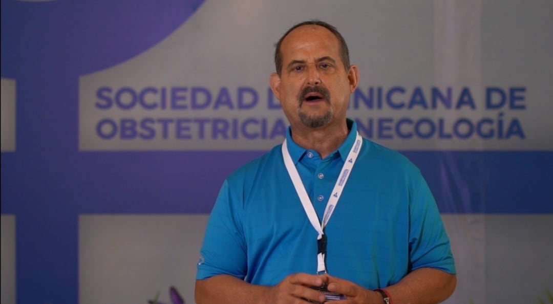 Cesar Lopez, presidente de la sociedad dominicana  de obstetricia. 