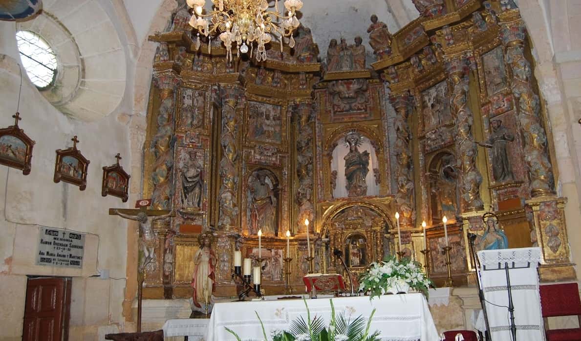 El retablo de Masa, Burgos, tiene 350 años, es muy hermoso pero amenaza ruina