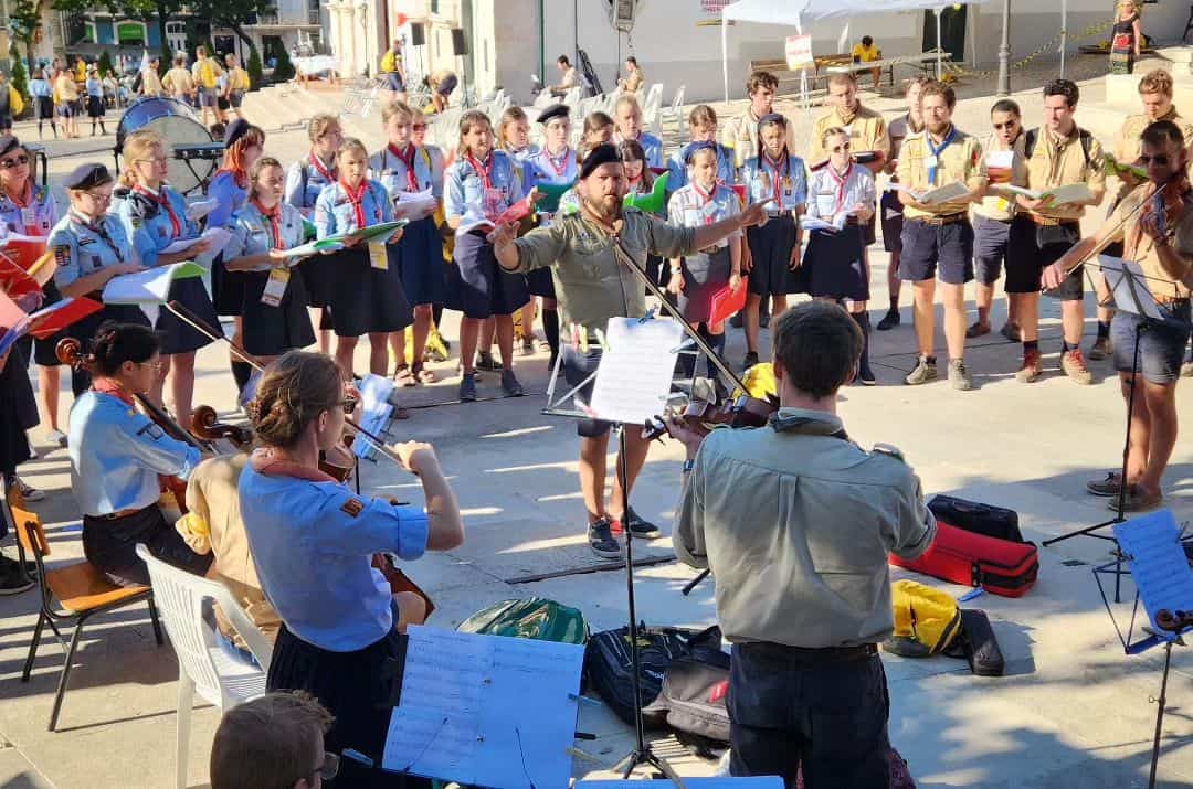 Ensayos en Oeiras del coro e instrumentistas de Scouts de Europa