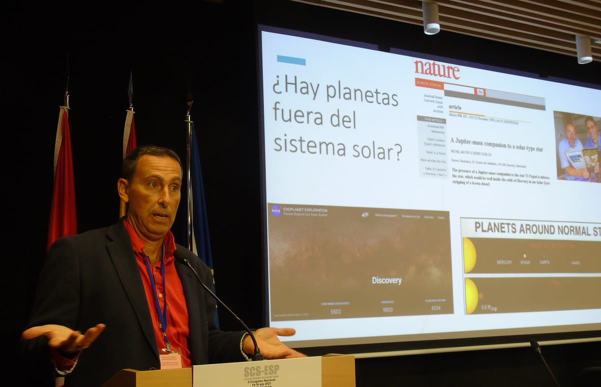 El astrofísico Enrique Solano habla de los descubrimientos sobre planetas lejos de nuestro sistema solar