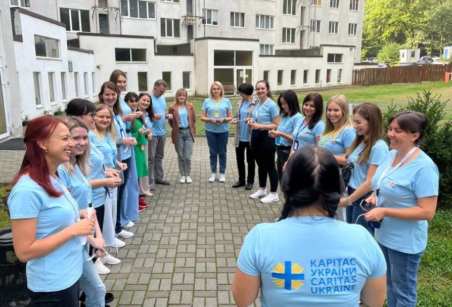 Cáritas Ucrania forma a maestros y educadores para apoyar a los niños en circunstancias de guerra