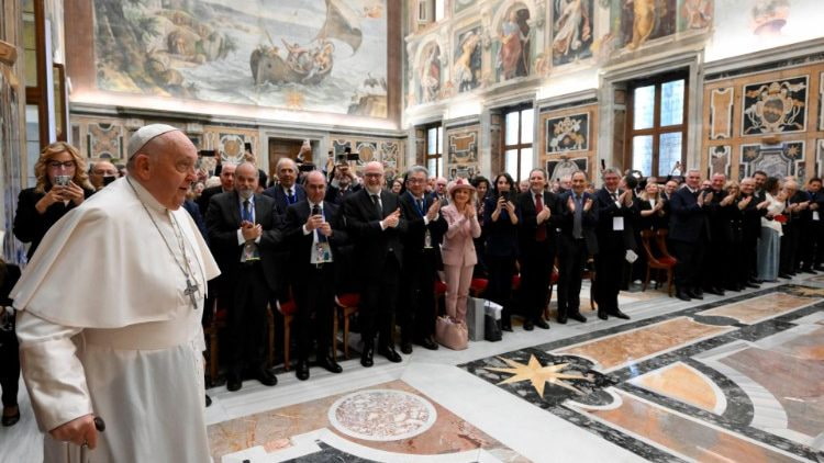 El Papa Francisco con miembros de asociaciones de la prensa católica italiana