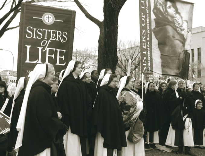 Las Hermanas de la Vida -Sisters of Life-.