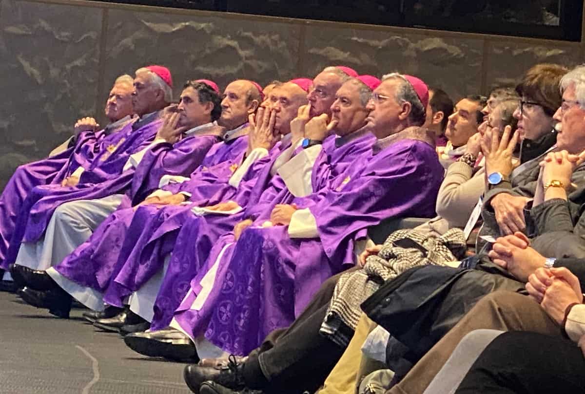 Numerosos obispos acudieron al encuentro de laicos sobre Primer Anuncio