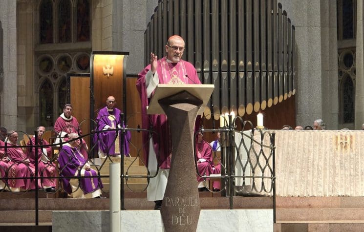 El cardenal Pizzaballa, Patriarca Latino de Jerusalén, predica en la Sagrada Familia de Barcelona - foto Agustí Codinach