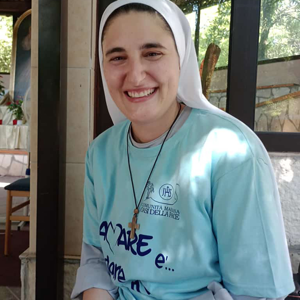 De madre ortodoxa, un viaje a Medjugorge, la Virgen y la confesión la llevaron a hacerse monja