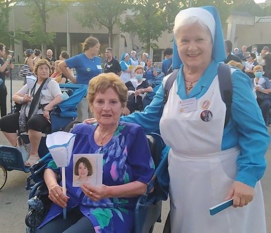 La devoción a la Virgen de Lourdes de Rebeca Rocamora: una peregrinación 2 meses antes de morir