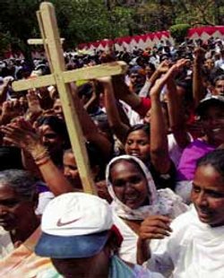 Los obispos de Orissa admiran la profesión de fe de los cristianos perseguidos