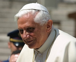 El Vaticano deplora la crítica del parlamento belga al Papa