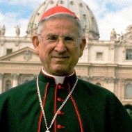 El cardenal Darío Castrillón