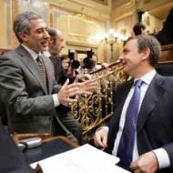 Zapatero pacta con IU  y ERC la creación de «listas negras» de médicos objetores al aborto