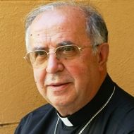 El obispo Gea refuta los ataques de las sectas contra los católicos a propósito de «adorar imágenes»