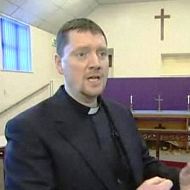 El párroco anglicano, Tim Jones