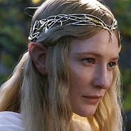 Cate Blanchett, como Galadriel