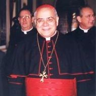 El cardenal José Saraiva Martins