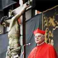 Los maniáticos laicistas «acabarán destruyendo la Sagrada Familia y la Catedral de Santiago»