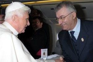El médico de Juan Pablo II y Benedicto XVI