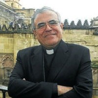 El obispo de Córdoba: «Los medios y algunas escuelas incitan continuamente a la fornicación»